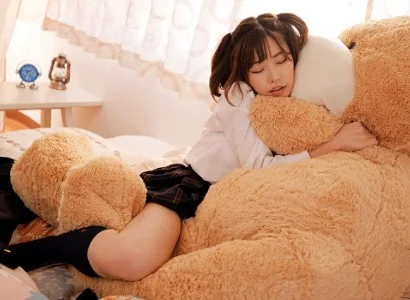 Mưa như trút nước đổ xuống bất ngờ giữa đường